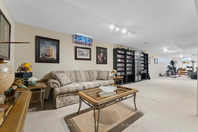 Additional image 37 of 724 Ashprior Ave