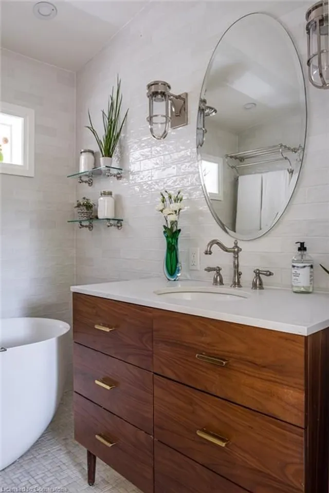 Additional image 30 of 55 Wood St