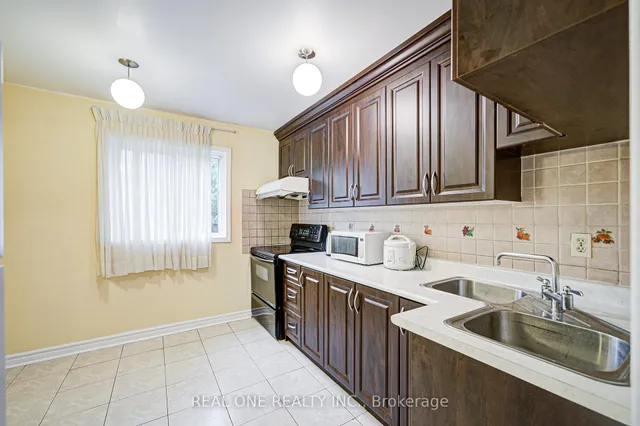 Additional image 20 of 81 Brookmill Blvd Unit 17