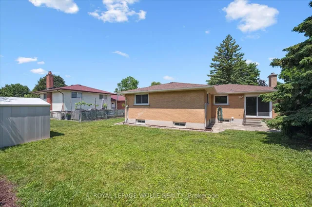 Additional image 40 of 29 Strathcona Cres