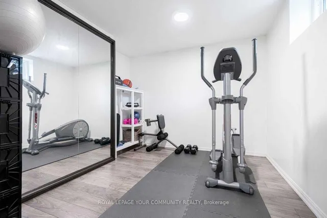 Additional image 26 of 614 Holly Hill Cres