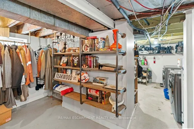 Additional image 32 of 127 Sherman Ave