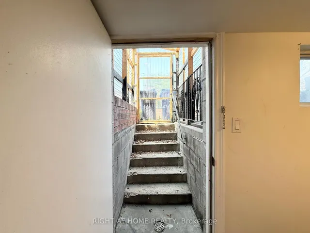 Additional image 32 of 665 Ossington Ave