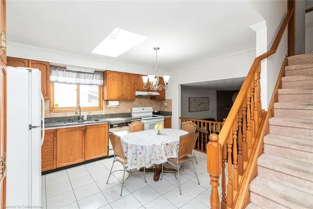 Additional image 15 of 9 Mark Pl