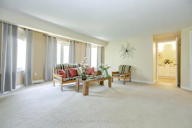 Additional image 24 of 50 Lilly Cres