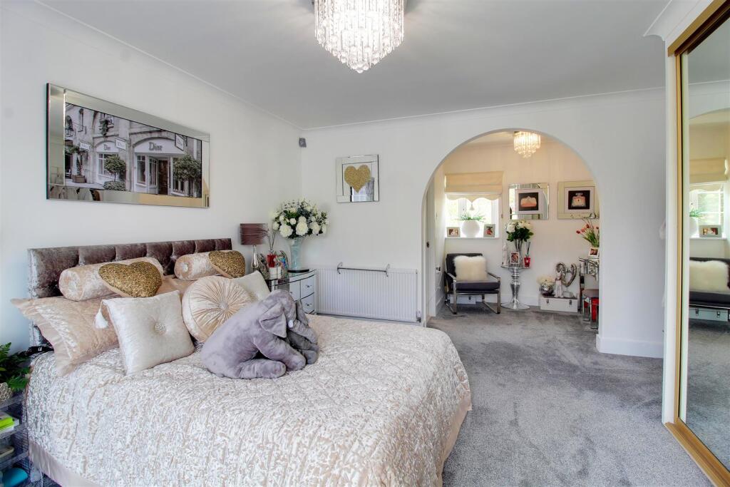 Additional image 20 of Bell Lane, Brookmans Park