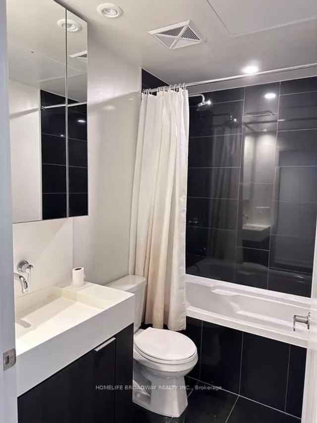 Additional image 4 of 15 Lower Jarvis St Unit 2309