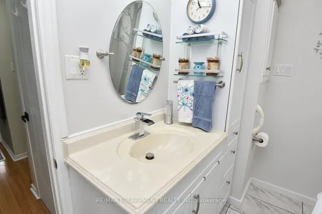 Additional image 23 of 73 Reno Ave