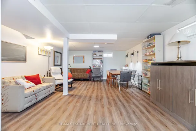 Additional image 34 of 178 Athenia Dr