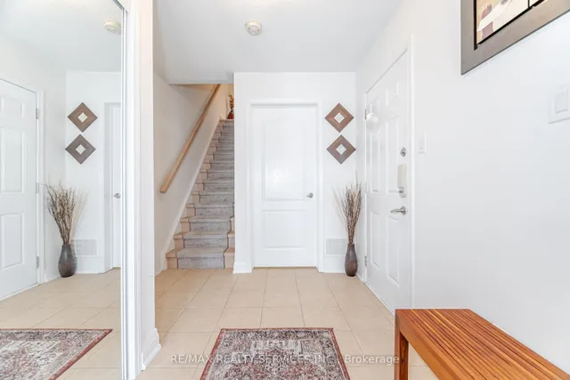 Additional image 7 of 900 Brassard Circ