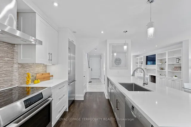 Additional image 18 of 7 Roe Ave