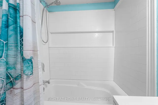 Additional image 26 of 23 Huntingwood Cres