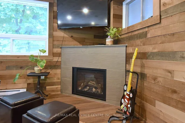 房产图片 12 - 405 Erindale Dr