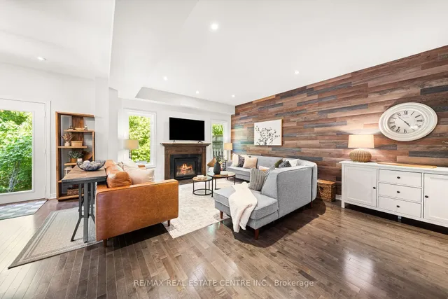 Additional image 15 of 441 Stonehenge Dr Unit 16