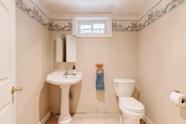 Additional image 26 of 224 Glenholme Ave