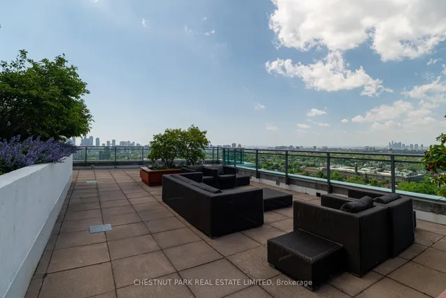 Additional image 2 of 736 Spadina Ave Unit 1711