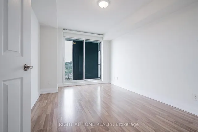 Additional image 23 of 555 Wilson Ave Unit E410