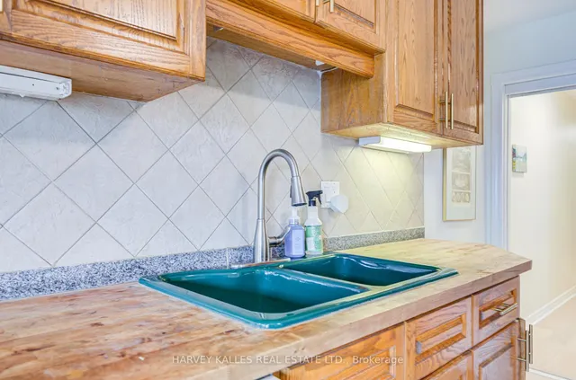 Additional image 33 of 408 Silverthorn Ave