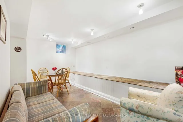 Additional image 30 of 499 Palmerston Blvd