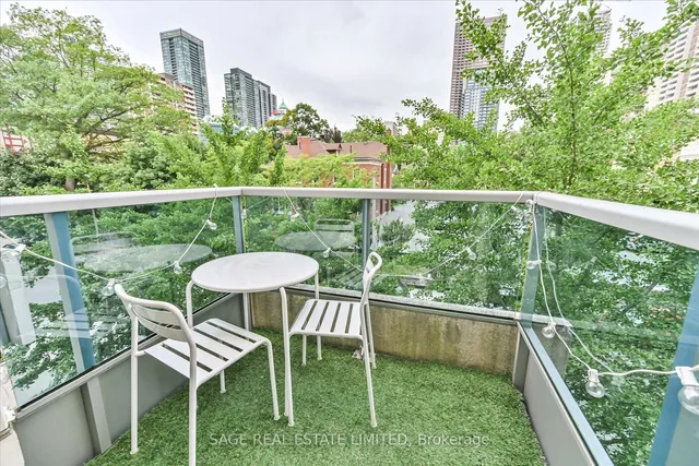 Additional image 31 of 500 Sherbourne St Unit 219