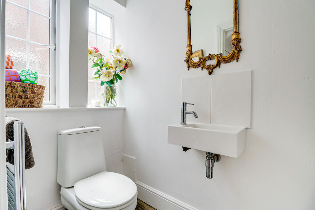 Additional image 11 of Barnfield Road, Harpenden, Hertfordshire, AL5