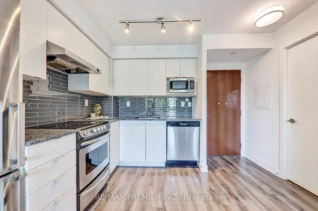 Additional image 12 of 160 Flemington Rd Unit 420