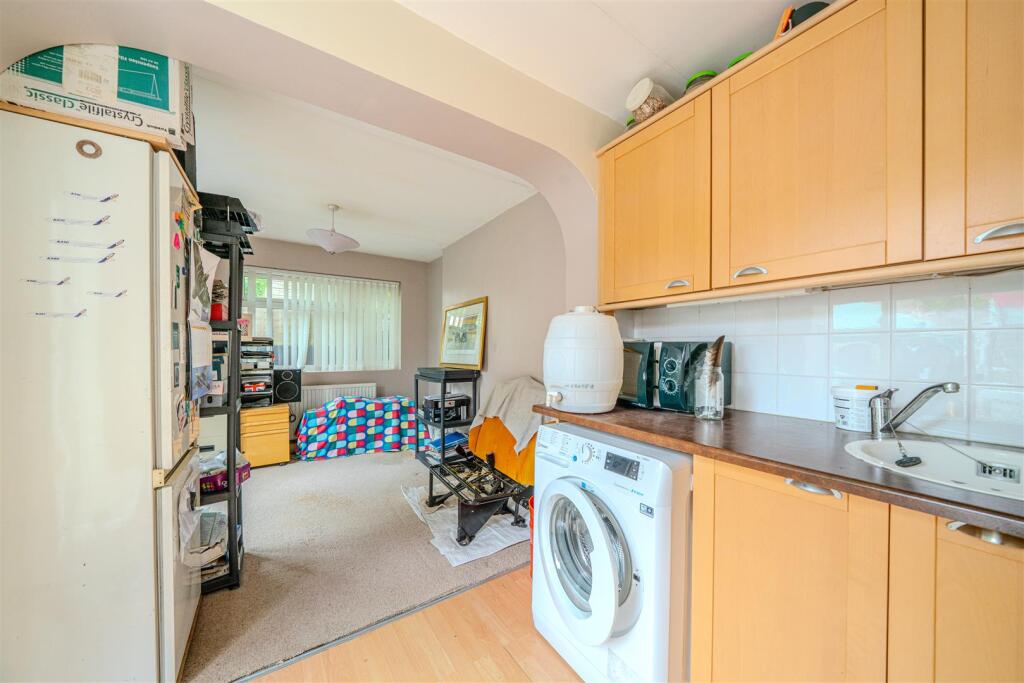 Additional image 14 of Langley Crescent, St. Albans