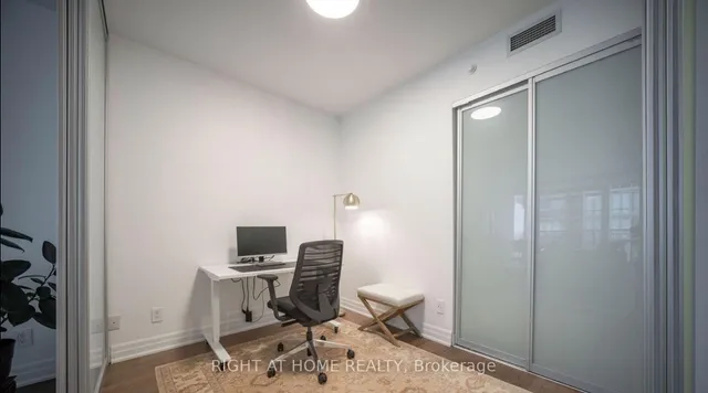 Additional image 25 of 88 Park Lawn Rd Unit 1010