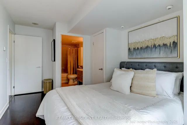 Additional image 15 of 81 Navy Wharf Crt Unit 3608