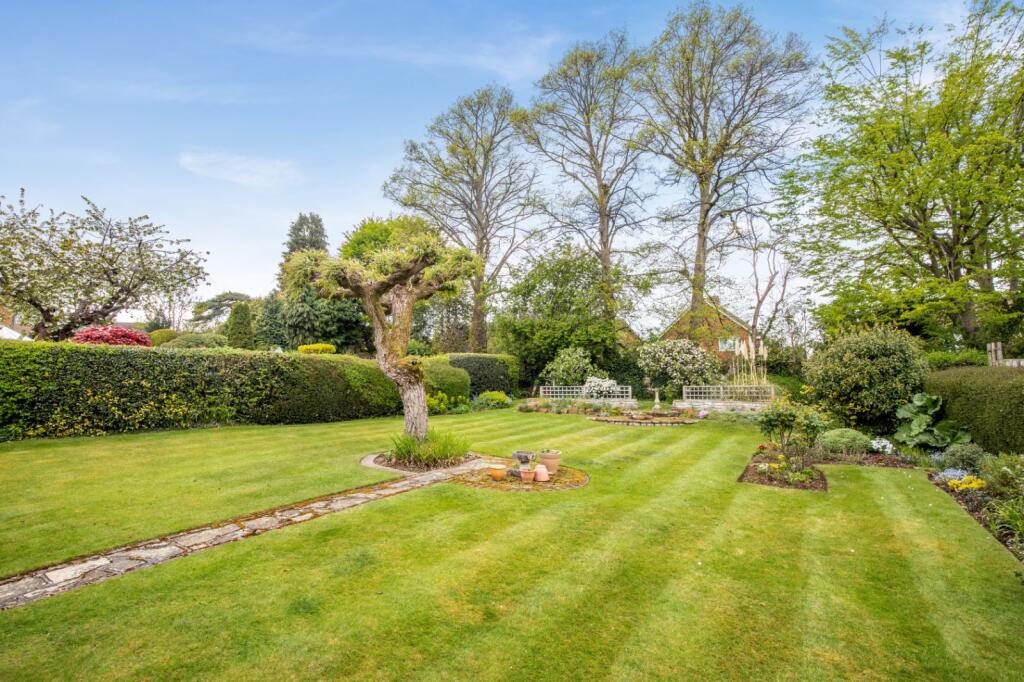 Additional image 11 of Carisbrooke Road, Harpenden, Hertfordshire