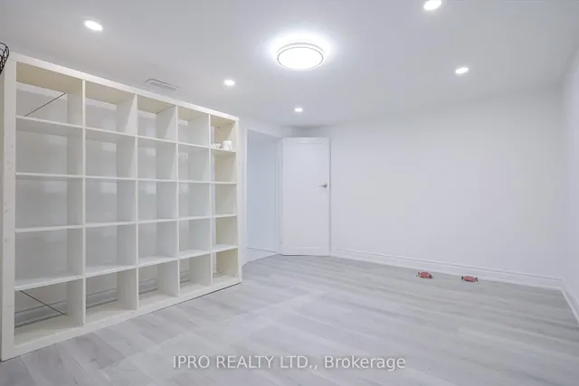 Additional image 36 of 1355 Pharmacy Ave