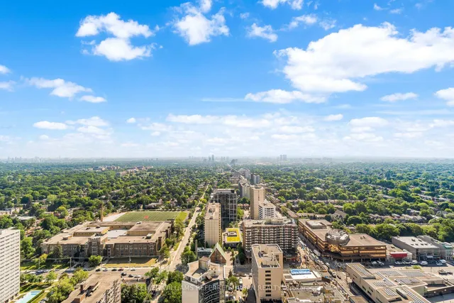 Additional image 24 of 185 Roehampton Ave Unit 3408