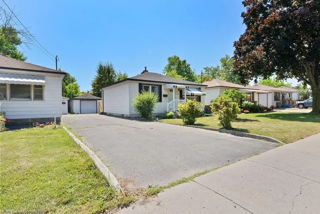 Additional image 11 of 145 East 44th St