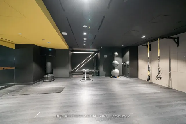 Additional image 21 of 36 Zorra St Unit 305