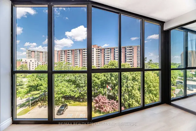 房产图片 8 - 1240 Marlborough Crt 单元606