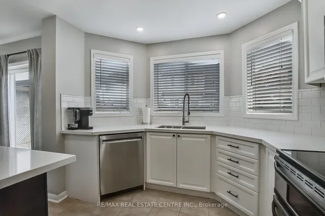 Additional image 20 of 969 Lancaster Blvd