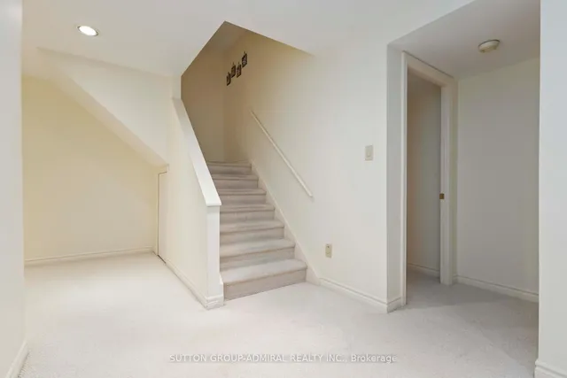 Additional image 38 of 71 Farmstead Rd