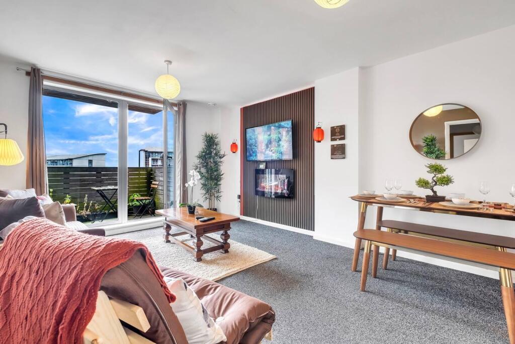 Additional image 43 of 165 Granville Street