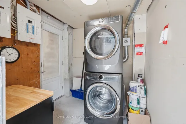 Additional image 36 of 218 Beatrice St