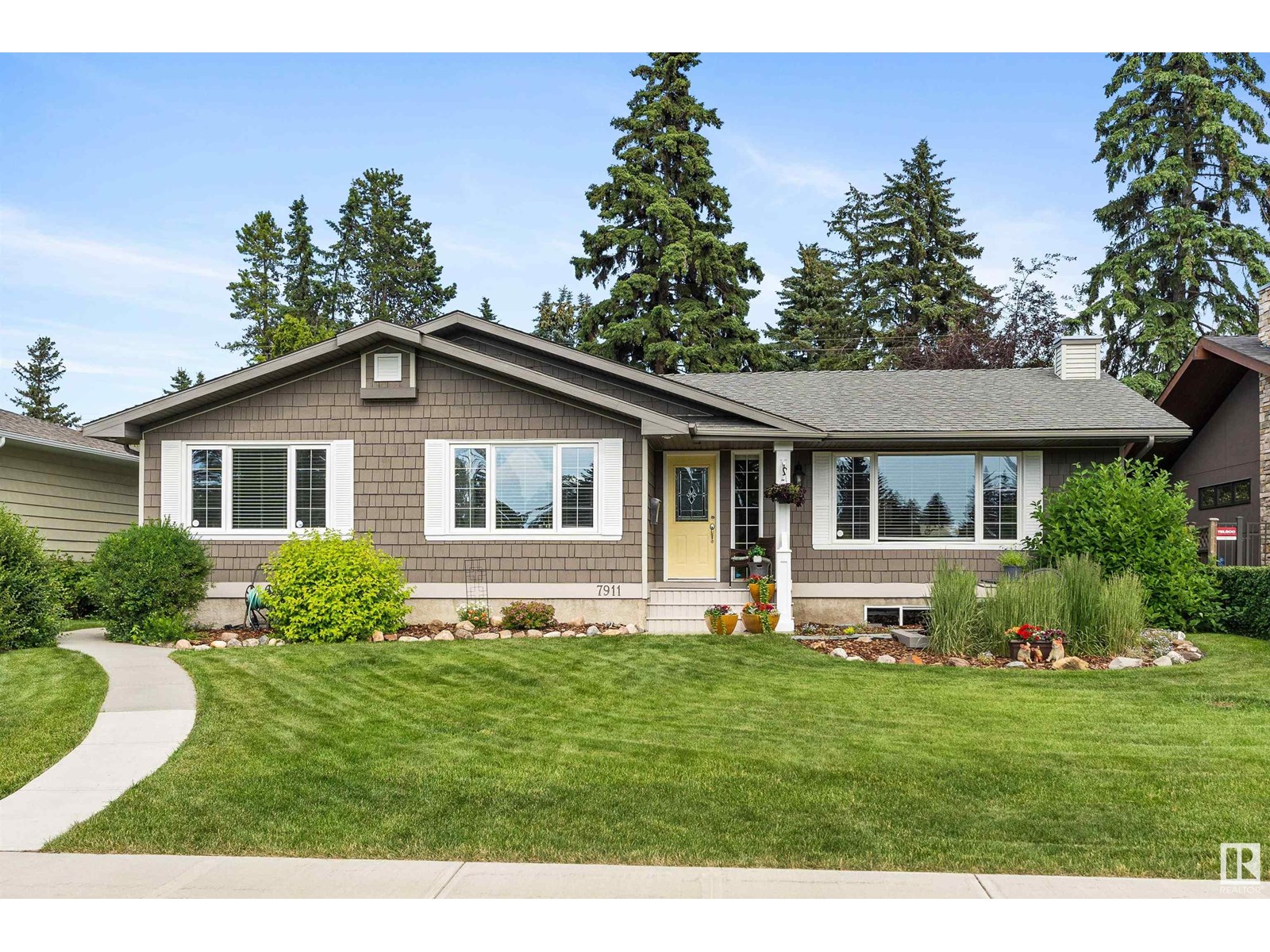 7911 146 ST NW|Edmonton, Alberta T5R0V5