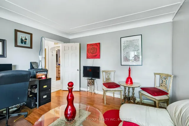 Additional image 10 of 271 Margaret Ave