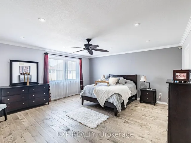 房产图片 25 - 202 Voyager Pass