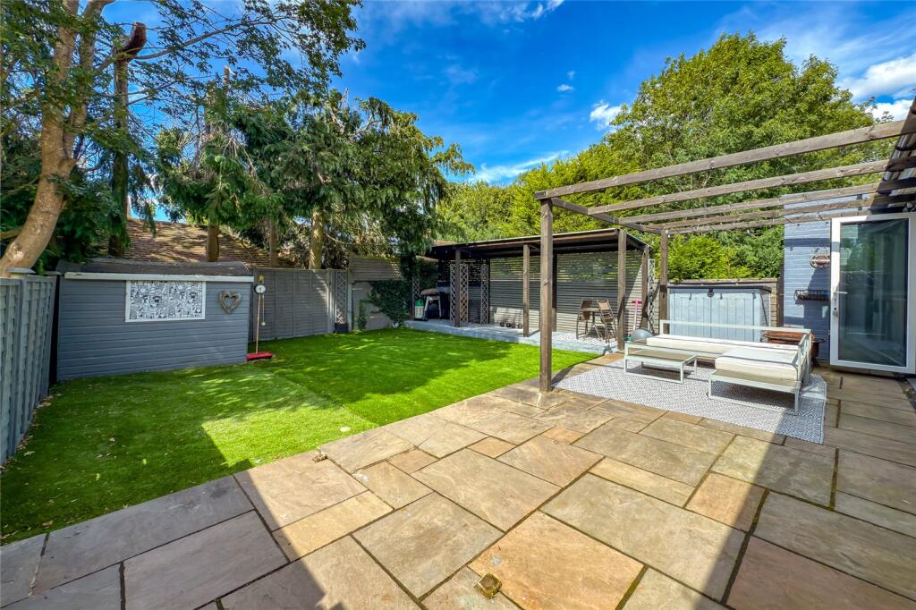 Additional image 15 of Chestnut Drive, St. Albans, Hertfordshire, AL4