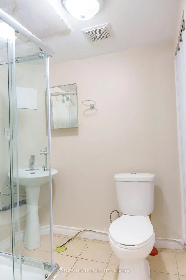 Additional image 21 of 43 Lexington Ave Unit 40