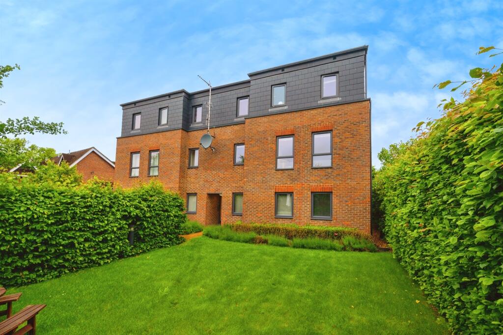 Additional image 14 of Sun Lane, Harpenden