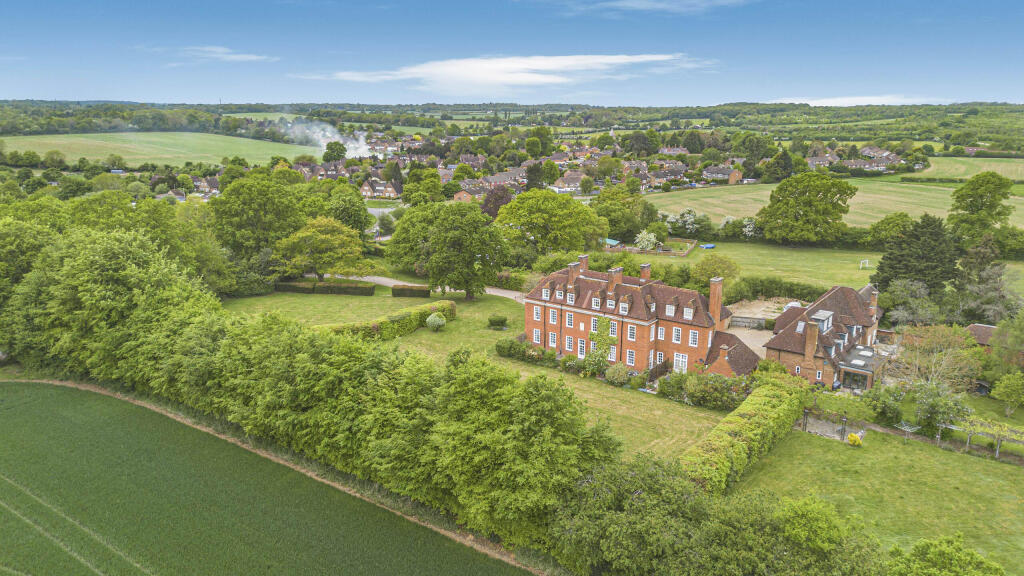 Additional image 25 of Fairshot Court, Woodcock Hill, Sandridge, St. Albans, Hertfordshire