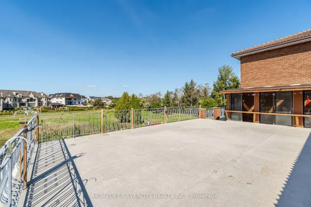 Additional image 39 of 34 Estateview Circ