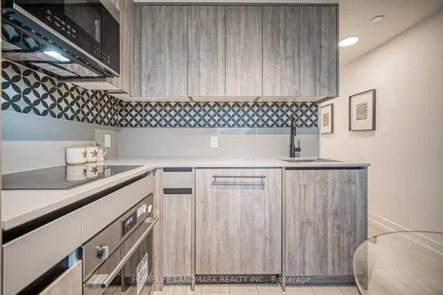 Additional image 9 of 1200 Dundas St Unit 407