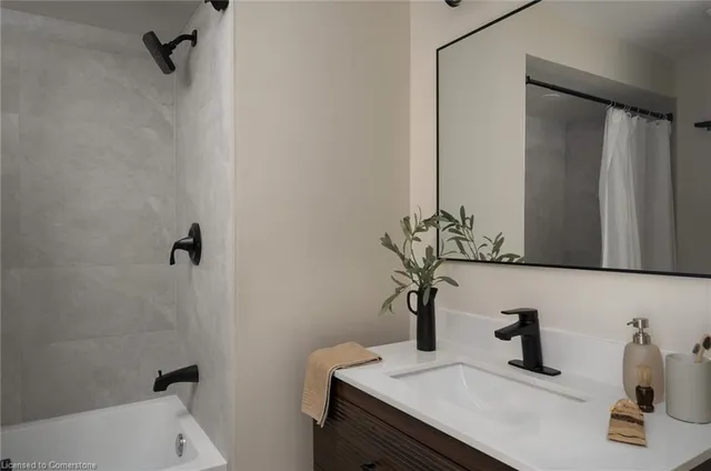 房产图片 37 - 803 Hyde Rd 单元3