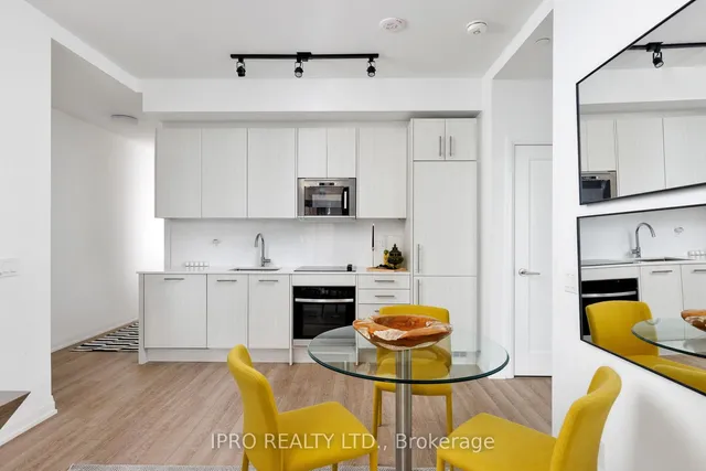 Additional image 19 of 286 Main St Unit 807